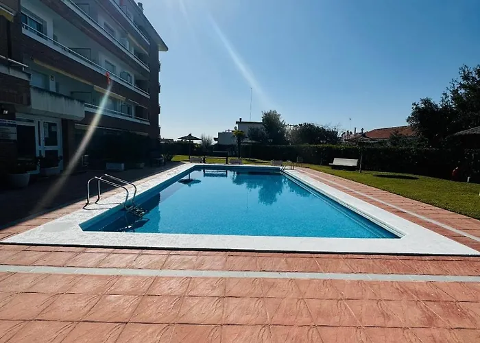 Simpatico Piso Con 2 Piscinas Y Vistas Al Mar Διαμέρισμα *