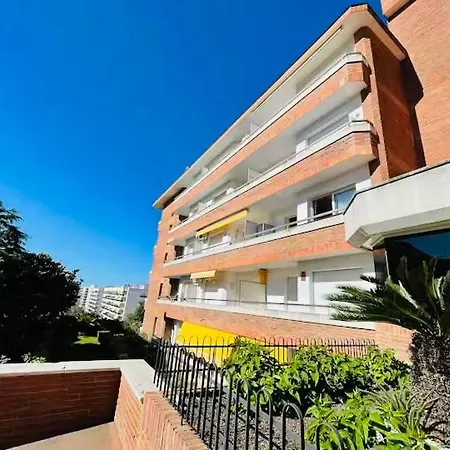 Simpatico Piso Con 2 Piscinas Y Vistas Al Mar アパート リョレート・デ・マル