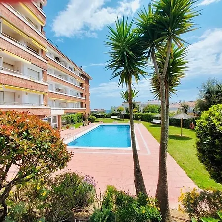 Simpatico Piso Con 2 Piscinas Y Vistas Al Mar