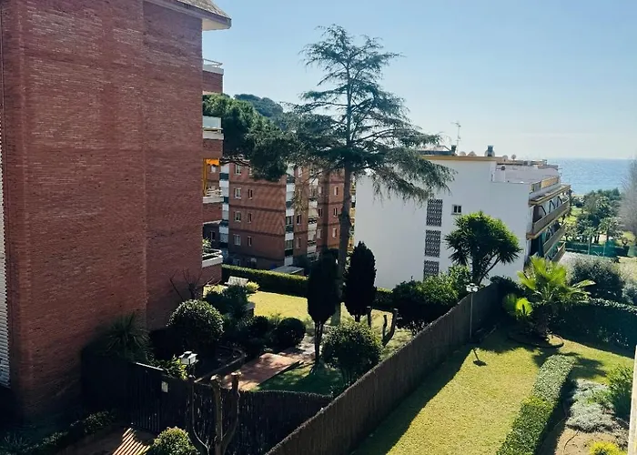 Simpatico Piso Con 2 Piscinas Y Vistas Al Mar