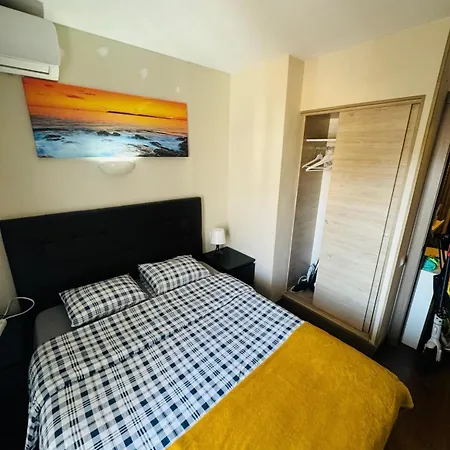 Simpatico Piso Con 2 Piscinas Y Vistas Al Mar * Lloret de Mar